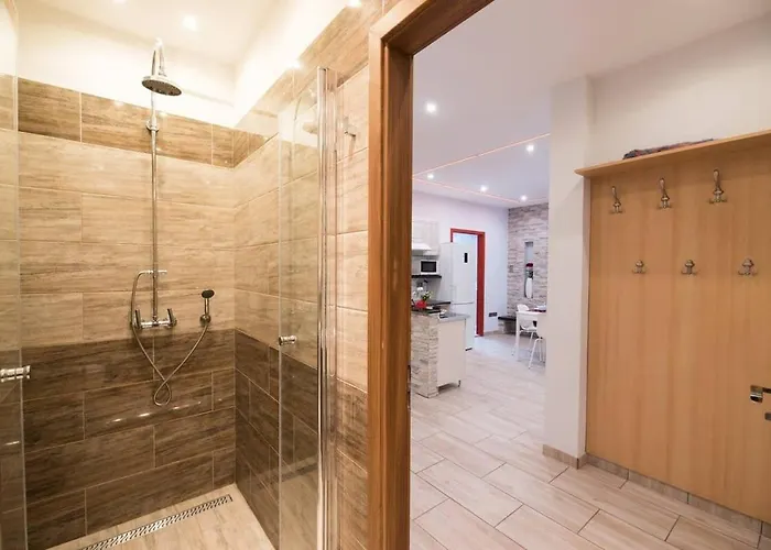 شقة Ultra Large With Ac And Balcony *