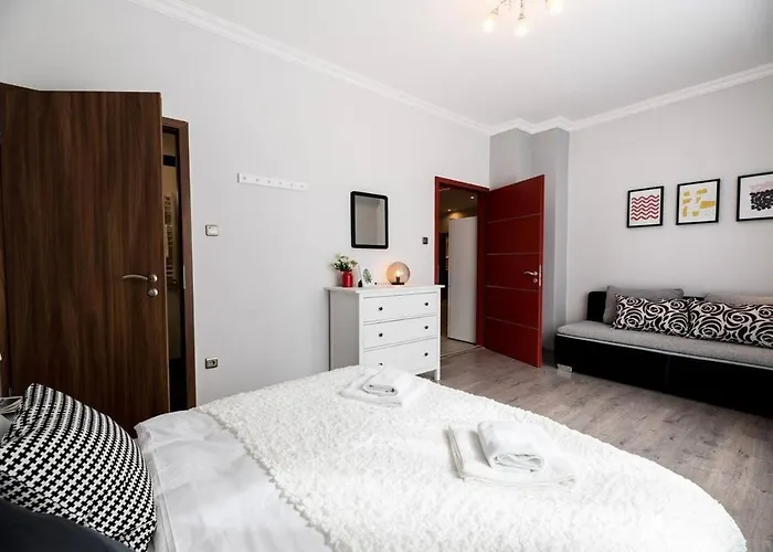 Ultra Large With Ac And Balcony * بودابست