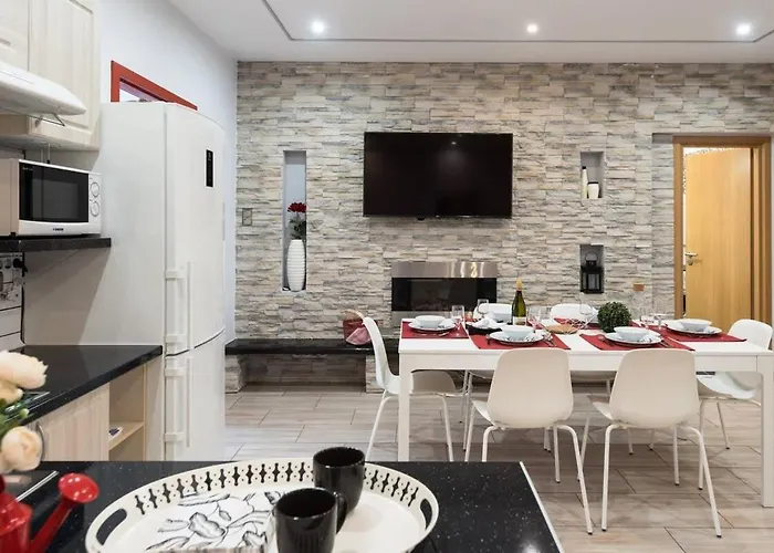 Ultra Large With Ac And Balcony * بودابست