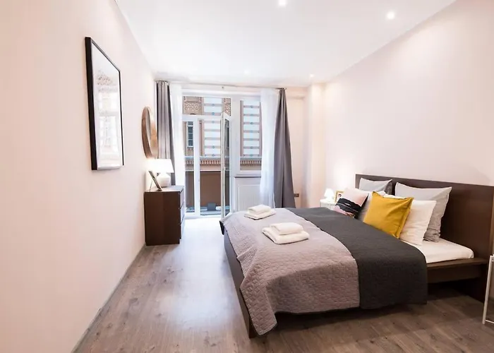 شقة Ultra Large With Ac And Balcony