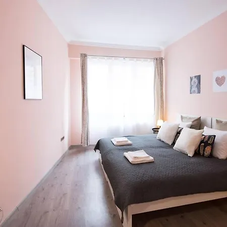 Ultra Large With Ac And Balcony Budapeszt