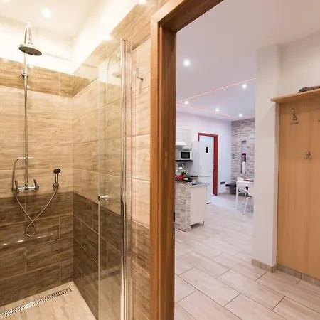 Apartmán Ultra Large With Ac And Balcony *