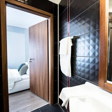 Ultra Large With Ac And Balcony Apartament