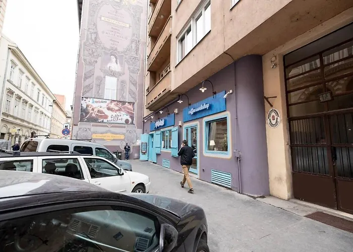 Ultra Large With Ac And Balcony Budapest