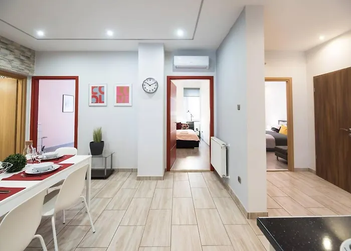 Apartment Ultra Large With Ac And Balcony Budapest