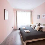 Ultra Large With Ac And Balcony بودابست