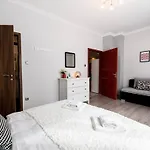 Ultra Large With Ac And Balcony * بودابست