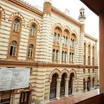 Ultra Large With Ac And Balcony * بودابست